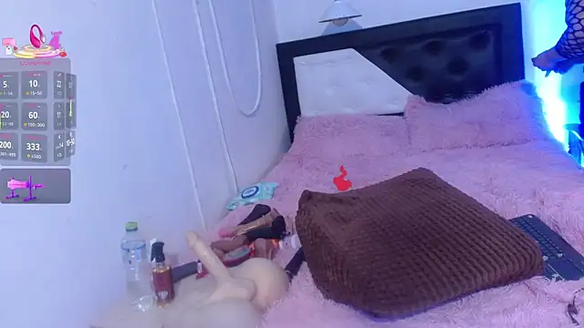 Snapshot of Sweet-Mommy-Milf chatting on 07/21/26, 01:30 Sweet-Mommy-Milf online show from 07/21/26, 01:30