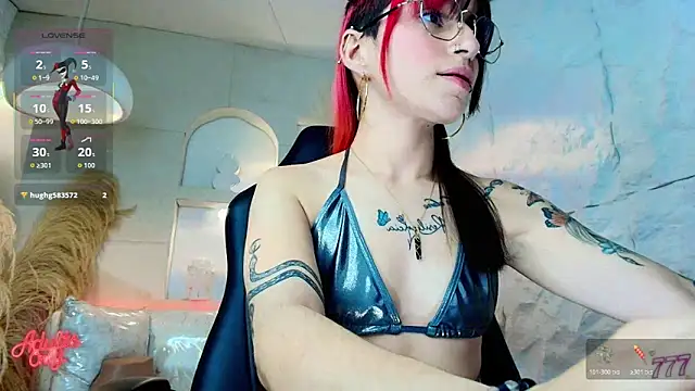 Moon Red r online show from 04/18/26, 01:08