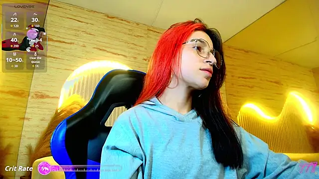 Moon Red r online show from 05/16/26, 12:37