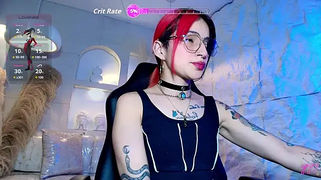 Moon Red r online show from 05/01/26, 08:03