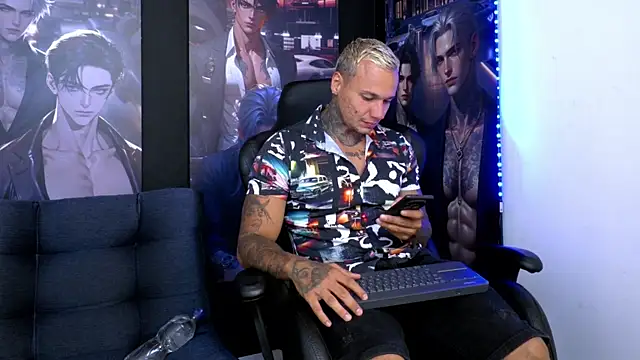 Snapshot of damian_becker chatting on 07/10/26, 10:21 damian becker online show from 07/10/26, 10:21
