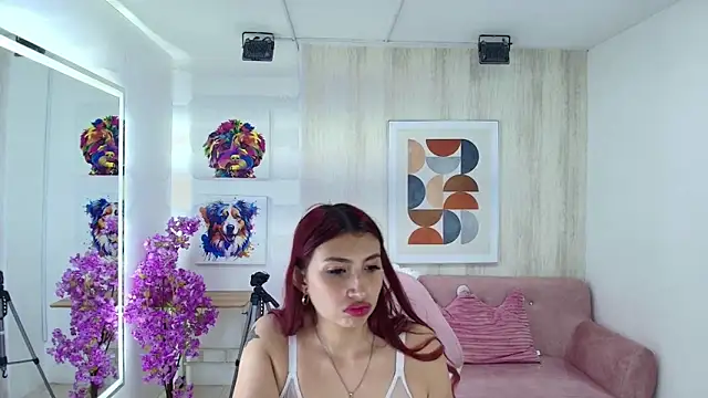 Sofi monroeee online show from 05/04/26, 06:33