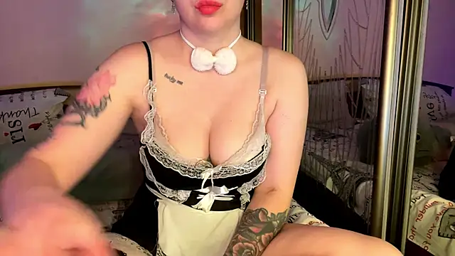 MistiPitzen online show from 05/17/26, 10:43