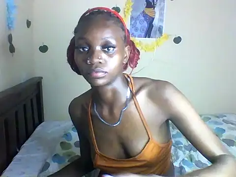 Snapshot of LunaNior chatting on 06/07/26, 01:00 LunaNior online show from 06/07/26, 01:00