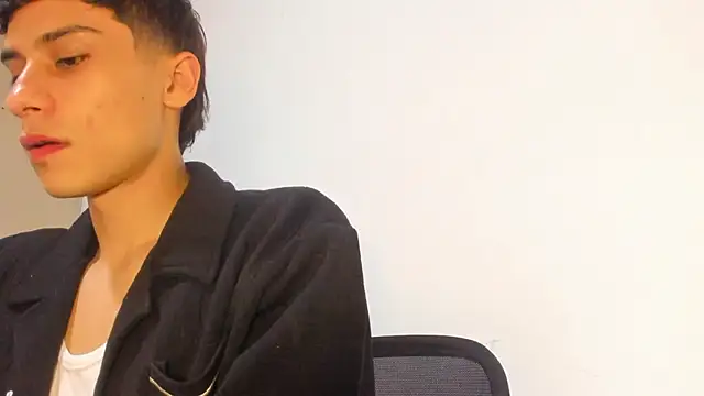 Axel DavisS online show from 04/24/26, 06:59