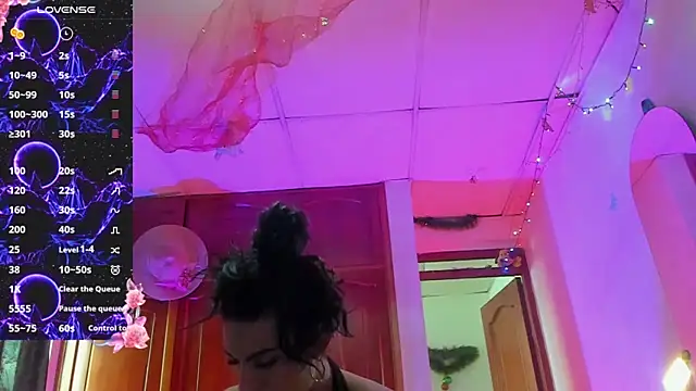melany filly online show from 05/04/26, 07:39