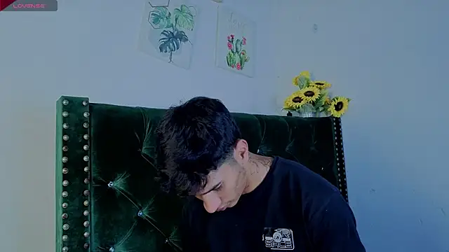 Zayn Moretti online show from 06/23/26, 07:56