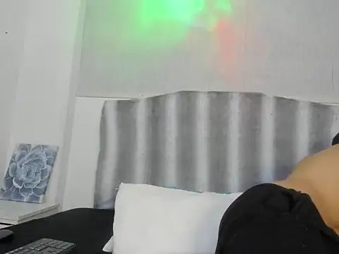 Zayn Moretti online show from 06/17/26, 01:54