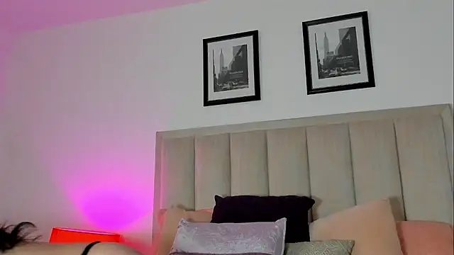 CatalinaSaanz online show from 06/16/26, 07:03