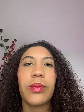 Daphnne Curly online show from 06/05/26, 04:17