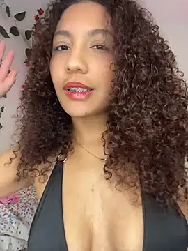 Daphnne Curly online show from 06/19/26, 01:33