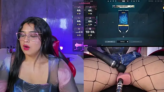 LuciaReid online show from 05/06/26, 01:37