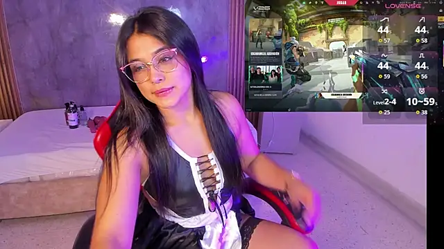 LuciaReid online show from 05/13/26, 12:34