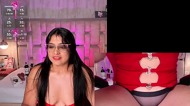 LuciaReid online show from 04/24/26, 01:02