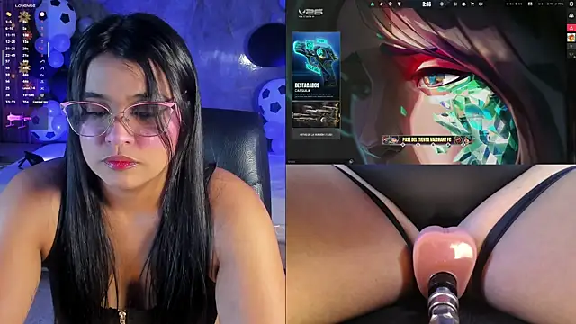 Snapshot of LuciaReid chatting on 06/27/26, 02:56 LuciaReid online show from 06/27/26, 02:56