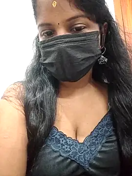 Snapshot of Tamil_Hot_Dharsha chatting on 06/22/26, 05:54 Tamil Hot Dharsha online show from 06/22/26, 05:54