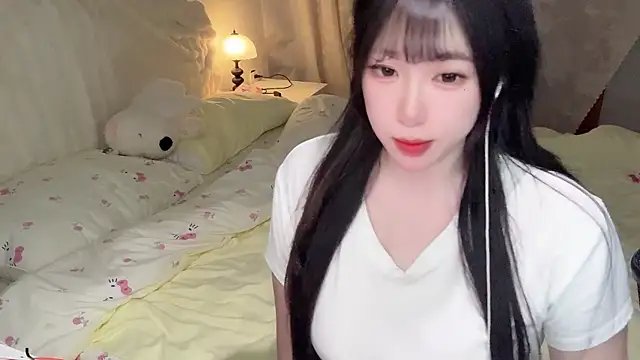 SweetButWildbaby online show from 05/11/26, 03:51