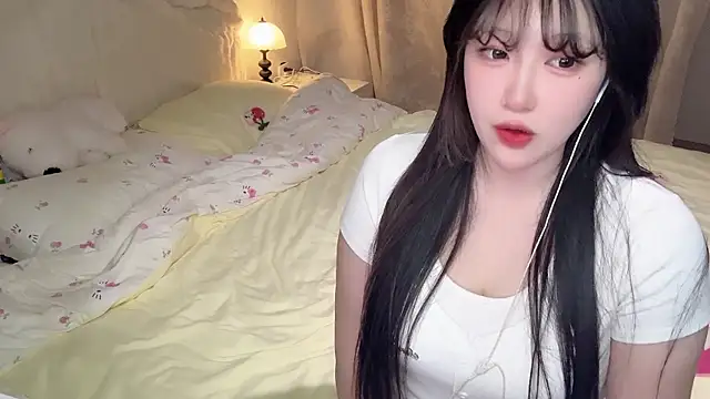 SweetButWildbaby online show from 04/27/26, 06:44