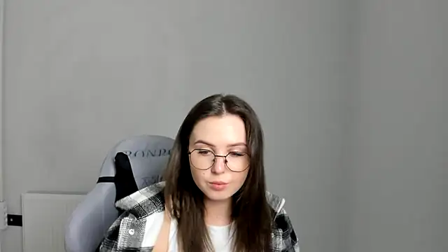 Regina cute  online show from 05/11/26, 04:04