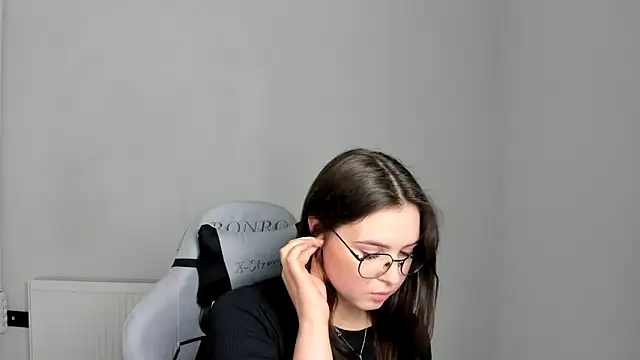 Regina cute  online show from 05/15/26, 12:14