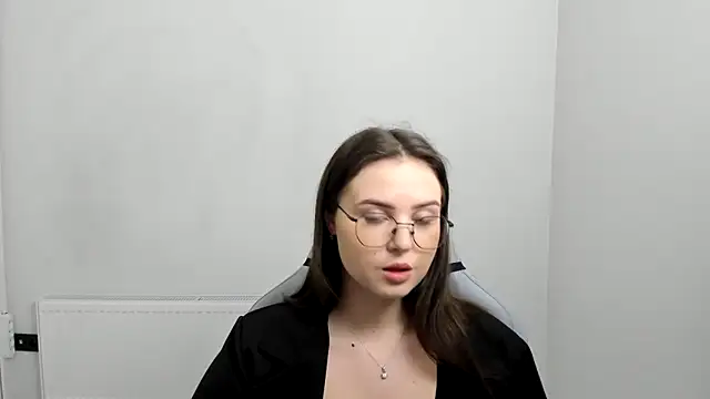 Regina cute  online show from 04/19/26, 07:09