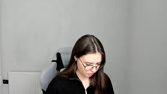 Regina cute  online show from 04/23/26, 06:53
