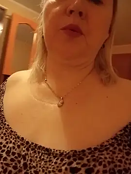 Snapshot of I_amVeronicle chatting on 06/16/26, 08:14 I amVeronicle online show from 06/16/26, 08:14