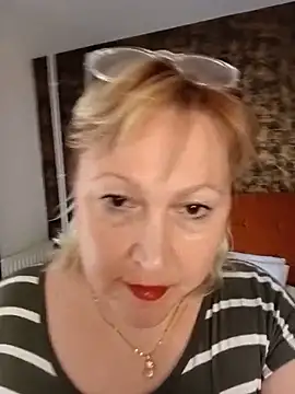 Snapshot of I_amVeronicle chatting on 06/07/26, 12:54 I amVeronicle online show from 06/07/26, 12:54