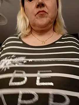 I amVeronicle online show from 05/15/26, 01:42