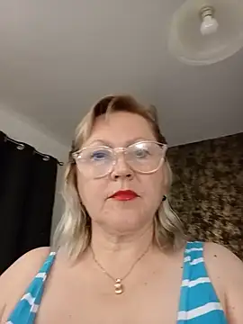 I amVeronicle online show from 05/27/26, 02:02