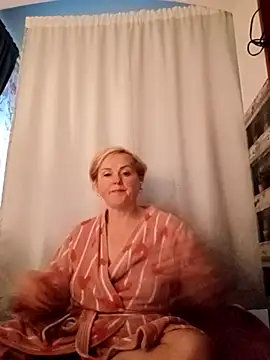 Snapshot of Svetlysvet chatting on 04/23/26, 05:25 Svetlysvet online show from 04/23/26, 05:25