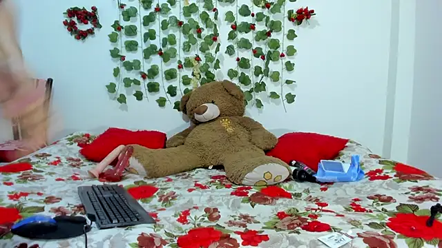 Snapshot of Natalia_sexxxy chatting on 05/13/26, 03:57 Natalia sexxxy online show from 05/13/26, 03:57