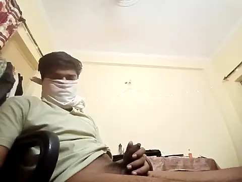 gajodhar20 online show from 04/23/26, 11:49