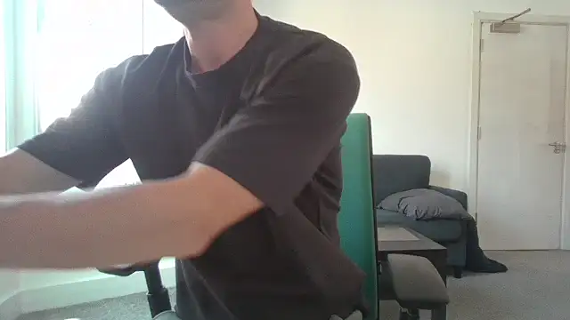 frenchbdmaninlondon online show from 06/25/26, 12:21