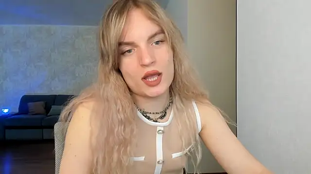 milliKira006 online show from 05/06/26, 12:20