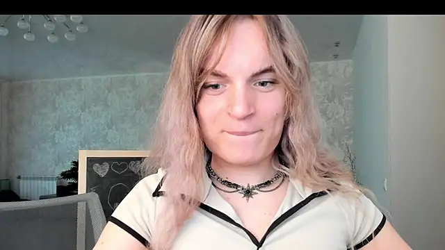 milliKira006 online show from 04/26/26, 01:08