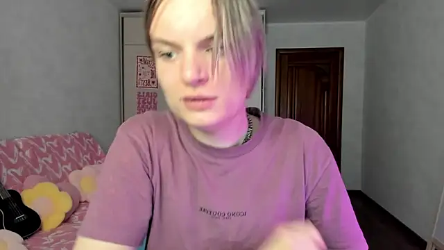 milliKira006 online show from 05/23/26, 04:22