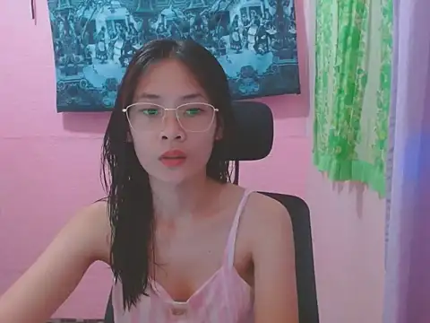 Snapshot of Sweetsexylady19 chatting on 05/29/26, 04:07 Sweetsexylady19 online show from 05/29/26, 04:07