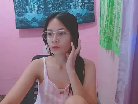 Snapshot of Sweetsexylady19 chatting on 05/27/26, 12:45 Sweetsexylady19 online show from 05/27/26, 12:45