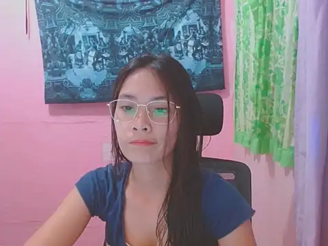 Snapshot of Sweetsexylady19 chatting on 05/23/26, 12:59 Sweetsexylady19 online show from 05/23/26, 12:59