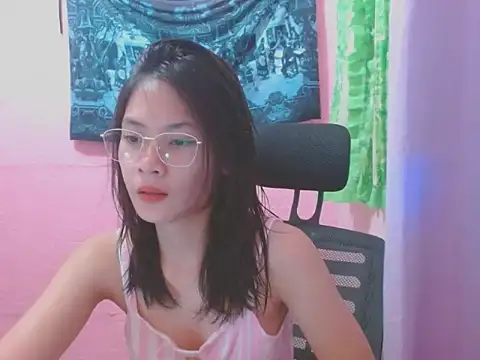 Sweetsexylady19 online show from 07/17/26, 04:32