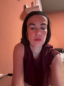 dulceflor25 online show from 05/05/26, 02:53