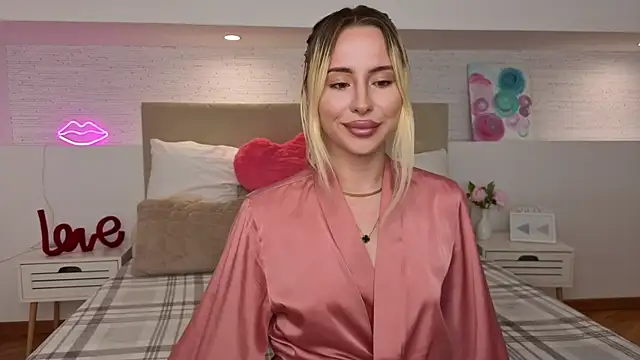 Bella crazyy online show from 04/26/26, 07:44
