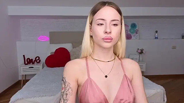 Bella crazyy online show from 05/26/26, 08:40