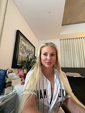 Karen Luxe online show from 05/08/26, 06:01