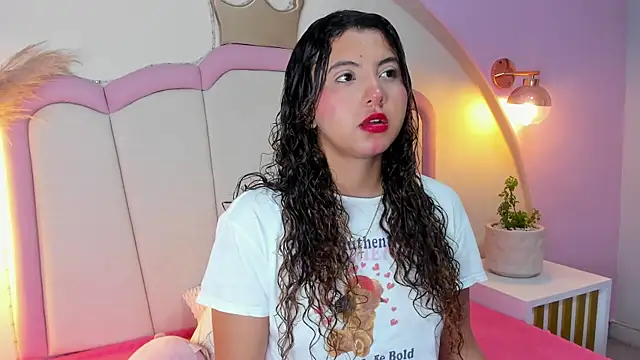 alexa cutte  online show from 07/12/26, 10:16