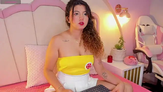 alexa cutte  online show from 07/03/26, 10:44