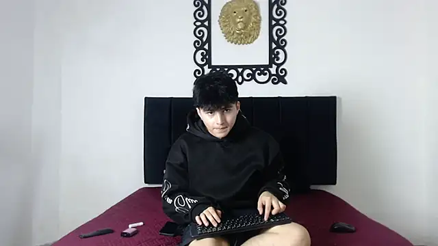 LunayDream online show from 05/13/26, 11:28