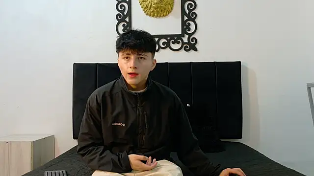 Snapshot of LunayDream chatting on 06/19/26, 11:38 LunayDream online show from 06/19/26, 11:38