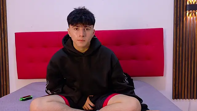 LunayDream online show from 05/04/26, 11:35